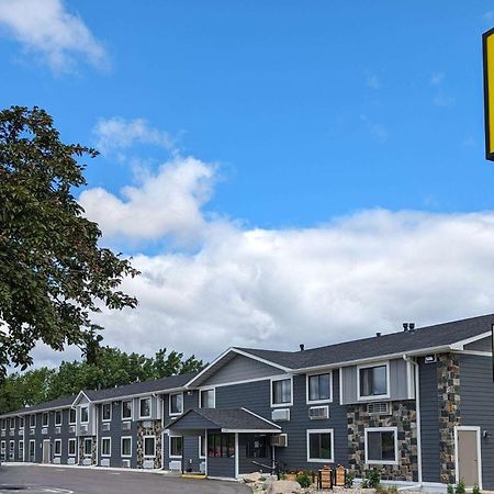 Super 8 By Wyndham Alexandria Mn Motel Luaran gambar